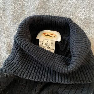 black ribbed turtle neck